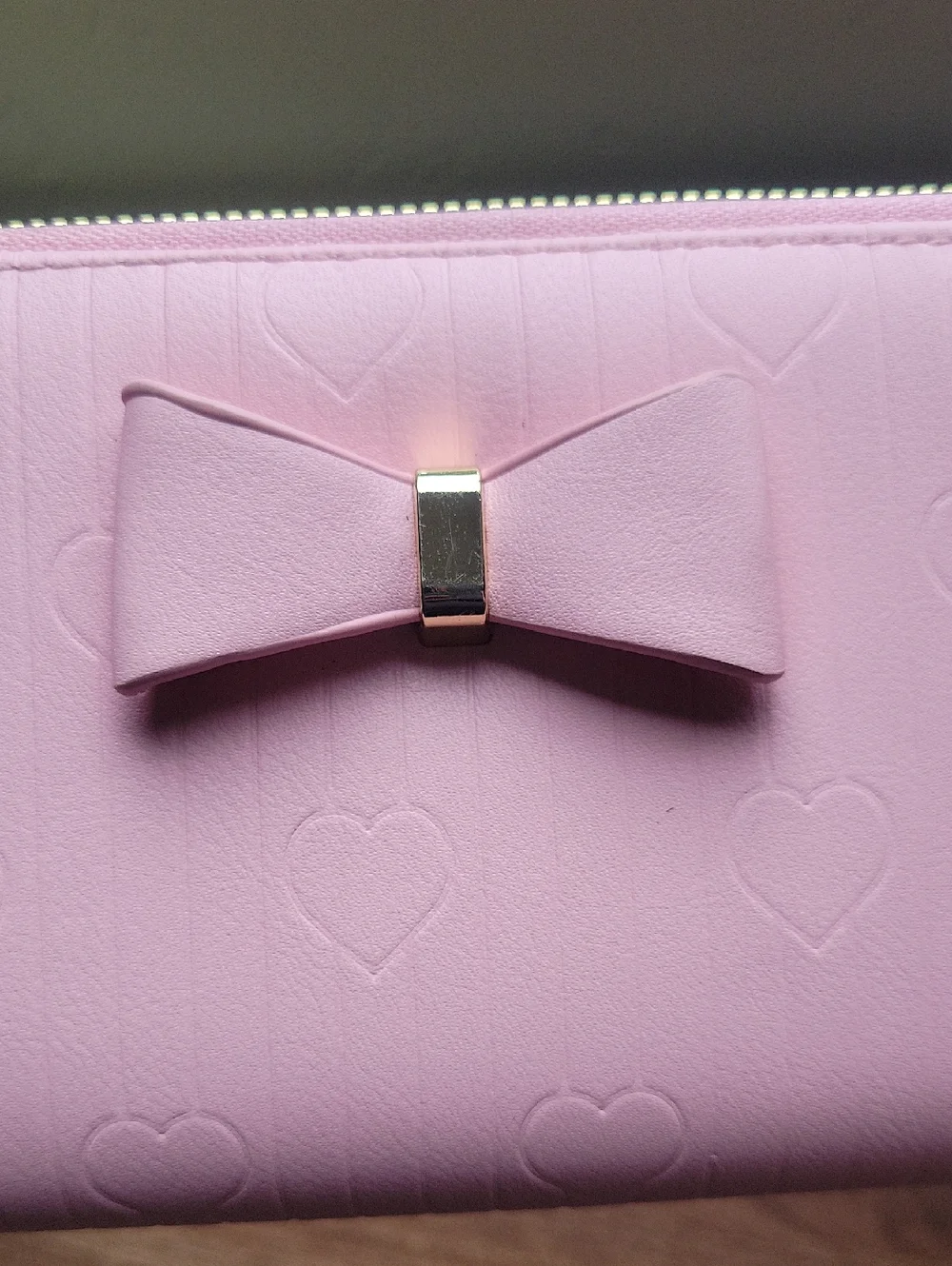 Light Pink Bow And Heart Zip-Around Wristlet Wallet